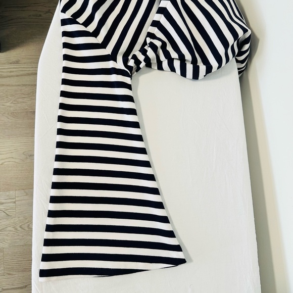 New without tags Club Monaco Sweater top size S - Picture 7 of 8